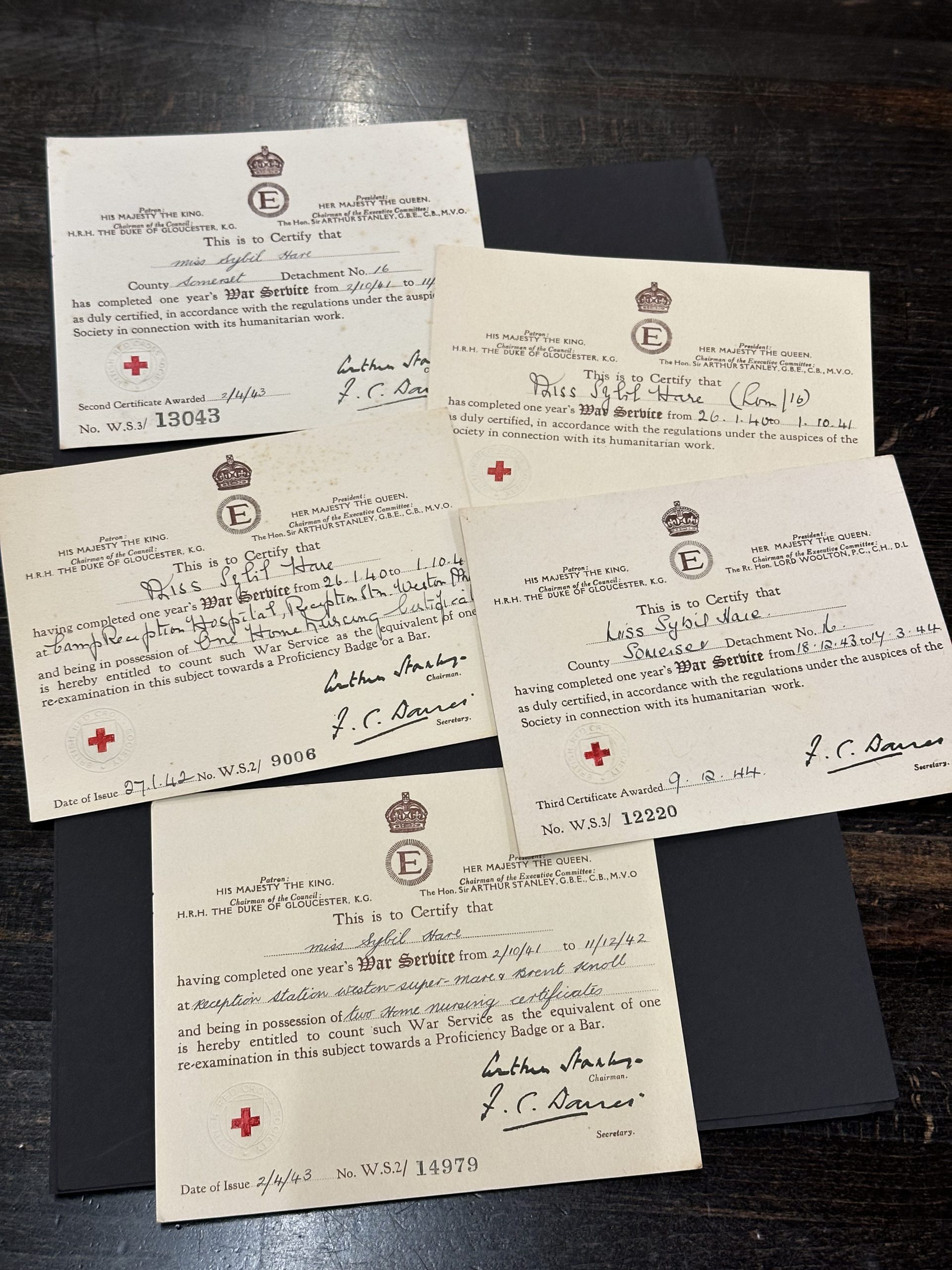 Red Cross Pair Hare 5 , WWII Red Cross Medal Pair with Original Certificates , Red Cross Pair Hare 5 scaled, Bygones Shop
