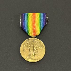 WWI Victory Medal The Queen's Regiment